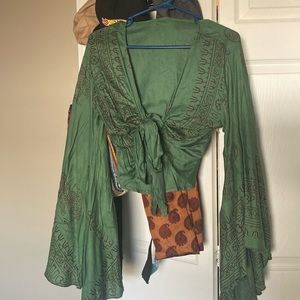 kathmandu imports green tie up top. one size